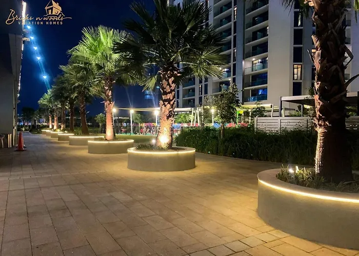 Classic Canal View 2 Bhk 6Pax